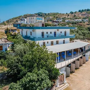 Aparthotel Pasqyra, Ksamil
